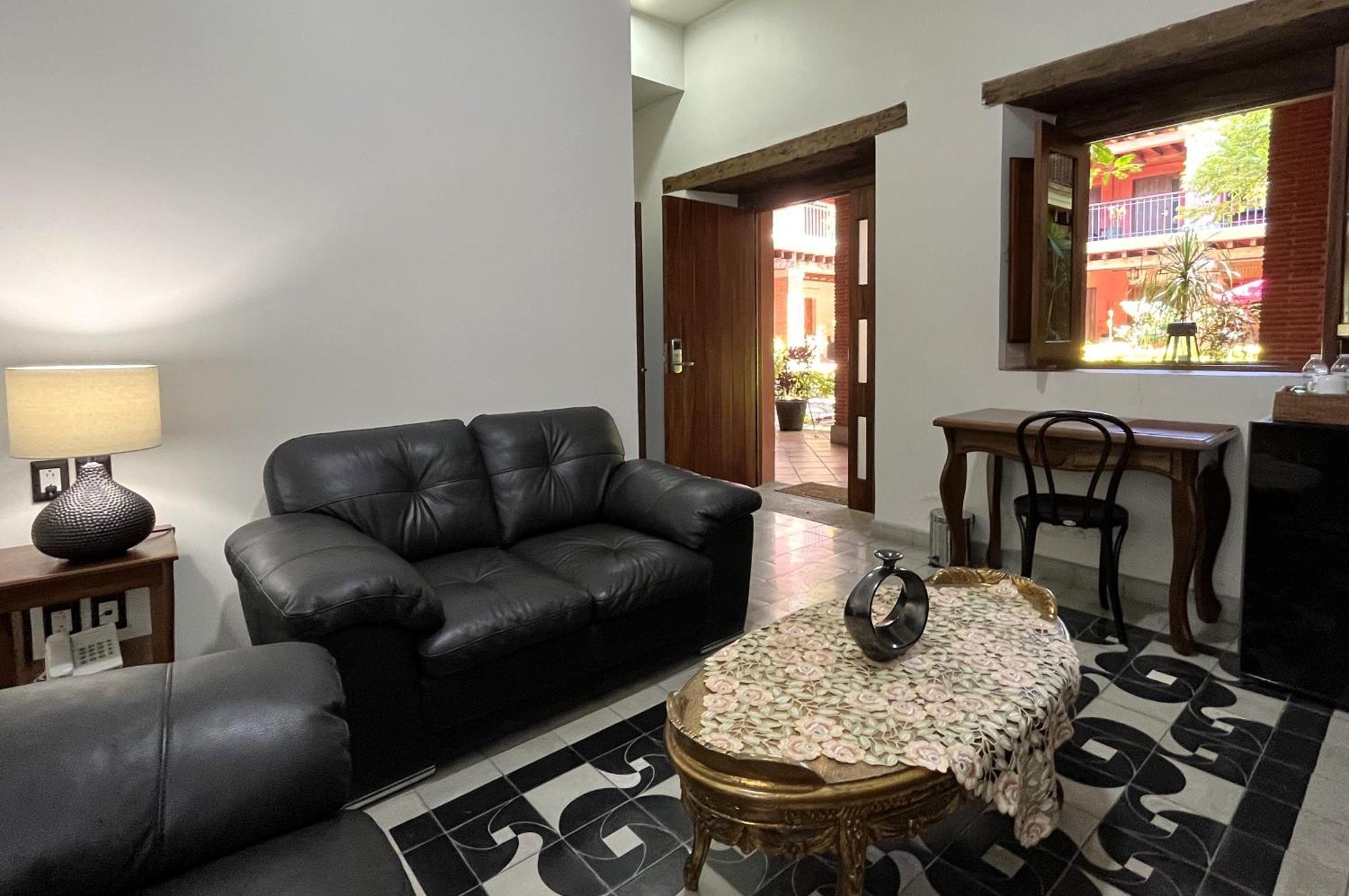 Hotel Siglo Xvii Art Gallery